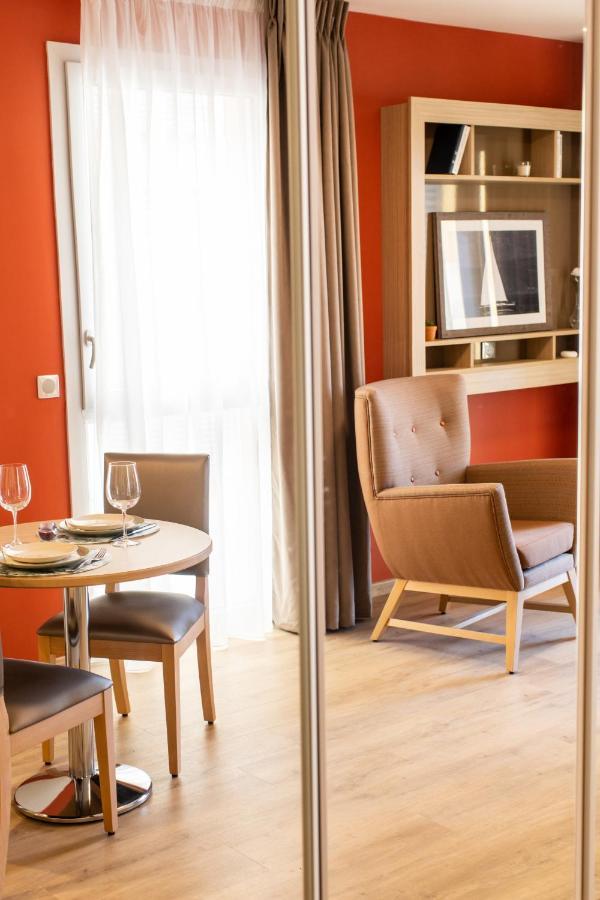 Aparthotel Zenao Fréjus Exterior foto